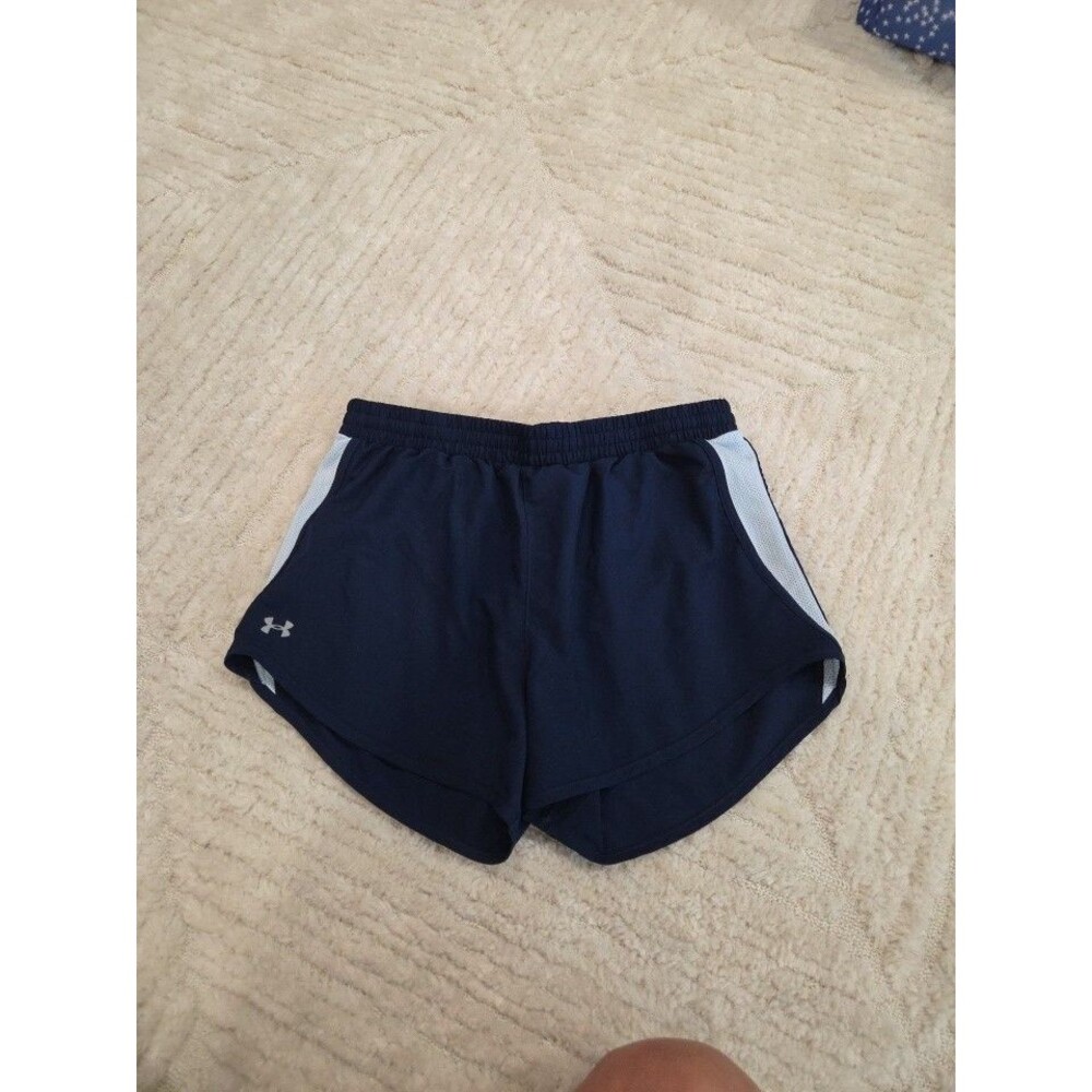 Under Armour Women's Navy Athletic Shorts Polyester 3" Inseam size medium  B22